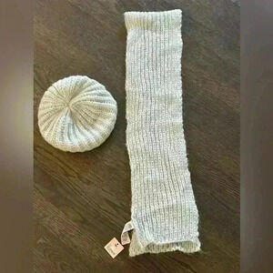 NWT FOREVER 21 GIRLS lovely scarf and hat (light green/blue)
